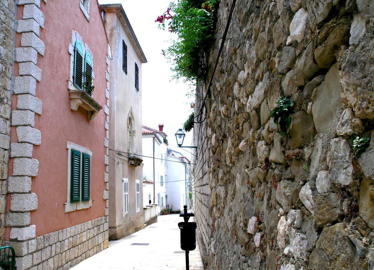 Holiday Home Lija Center Rab Town Exterior foto